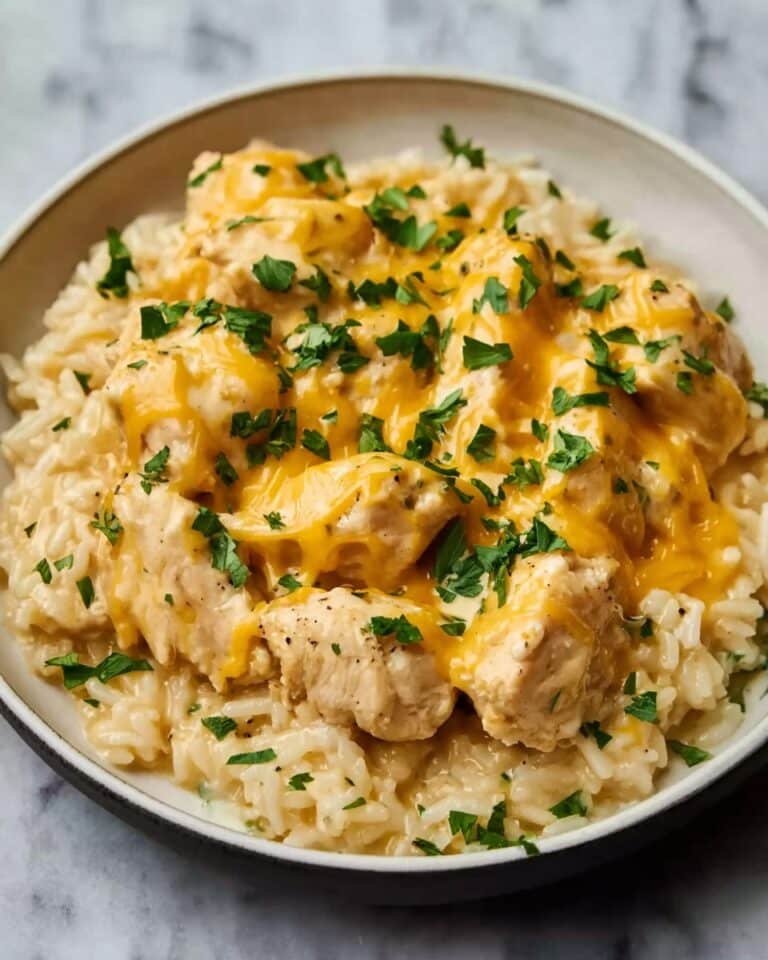 Irresistible Cheesy Chicken and Rice Recipe for Cozy Nights Recipe
