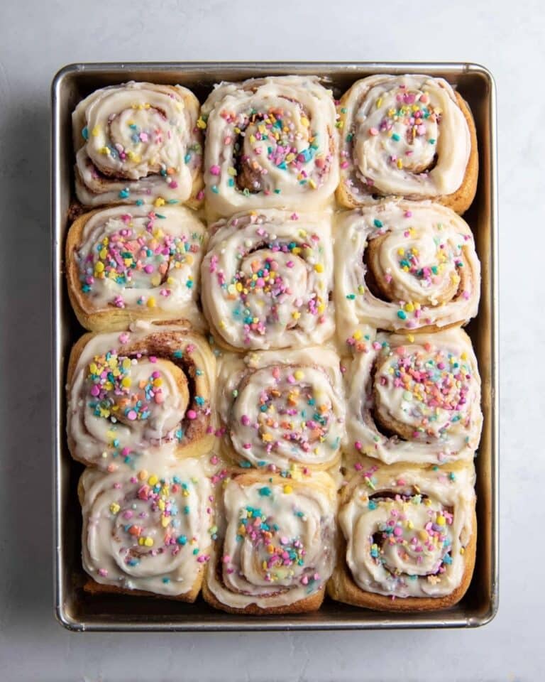 Funfetti Cinnamon Rolls Recipe