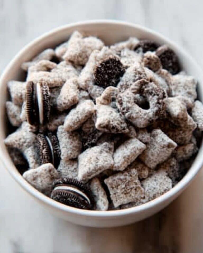 Cookies & Cream Puppy Chow Recipe