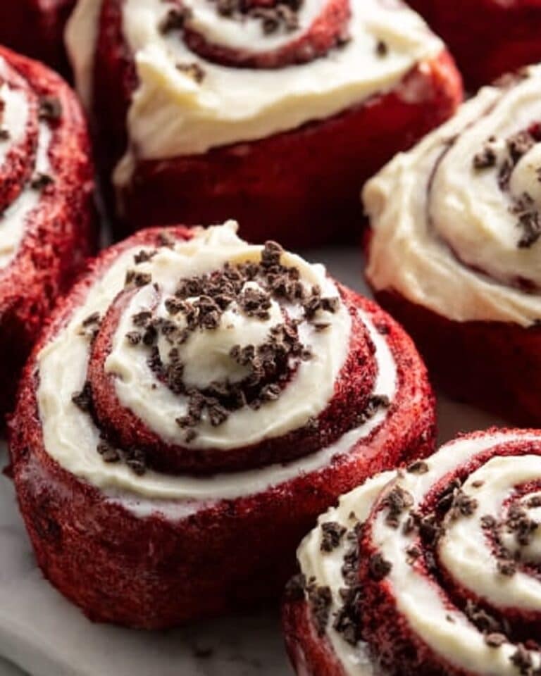 Red Velvet Cinnamon Rolls Recipe